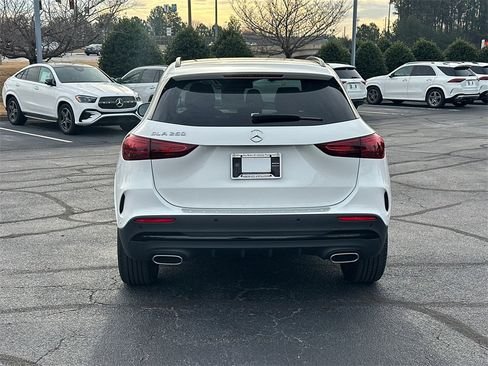 صورة السيارة