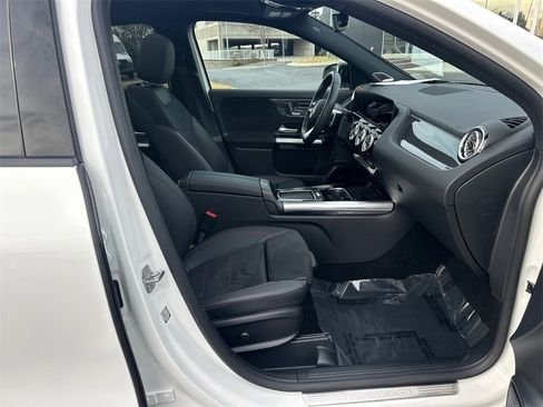 صورة السيارة