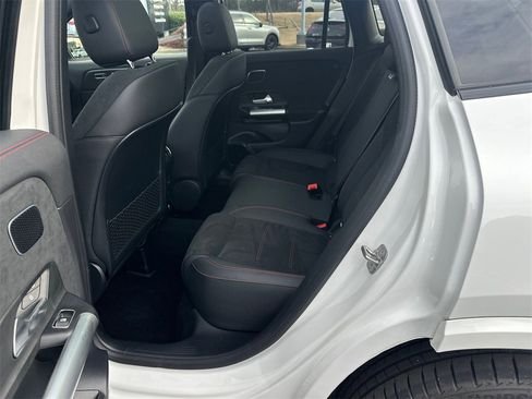 صورة السيارة