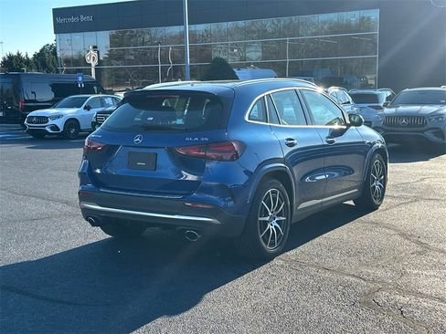 صورة السيارة