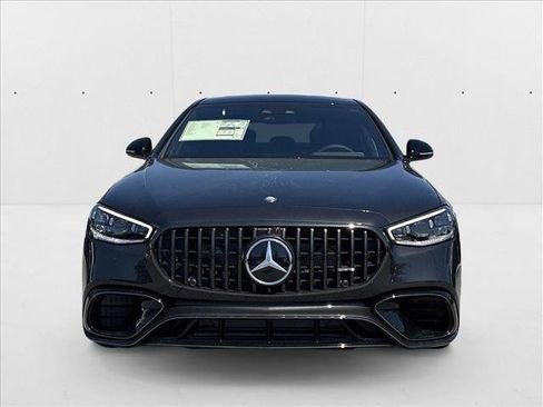 صورة السيارة