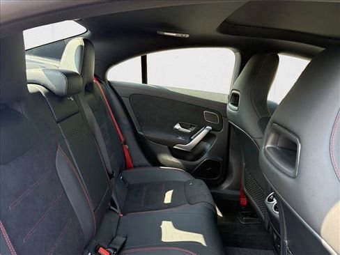 صورة السيارة