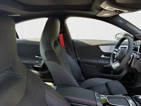 صورة السيارة