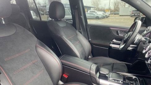 صورة السيارة