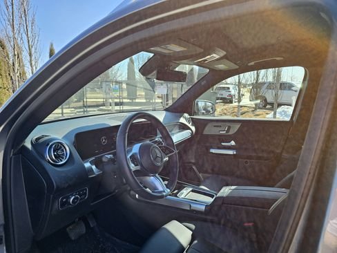 صورة السيارة