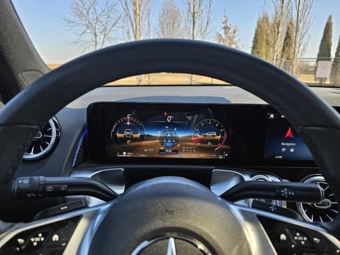 صورة السيارة