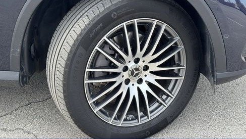 صورة السيارة