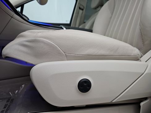 صورة السيارة