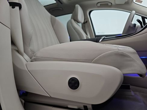 صورة السيارة