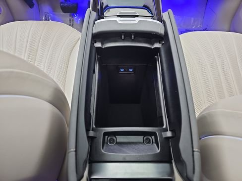 صورة السيارة