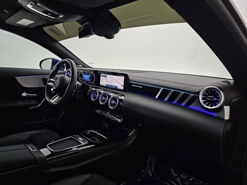 صورة السيارة