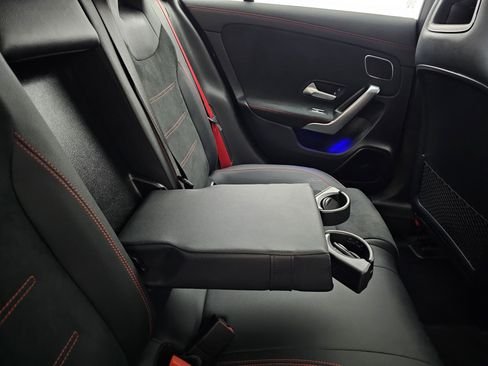 صورة السيارة