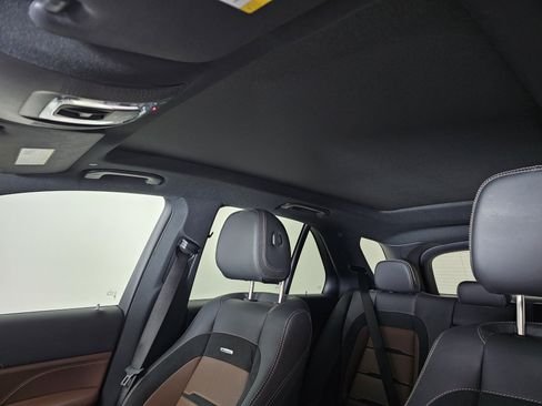 صورة السيارة