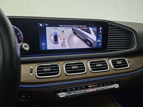 صورة السيارة