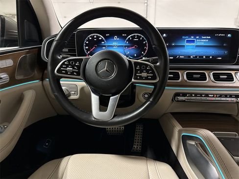 صورة السيارة