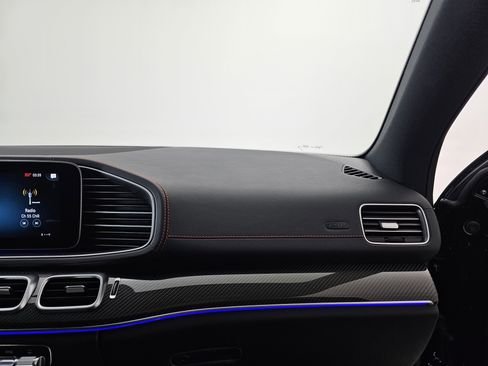 صورة السيارة