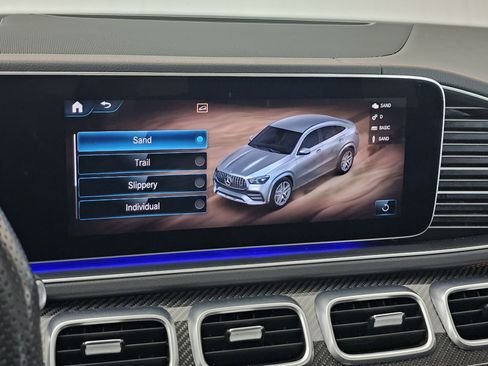 صورة السيارة