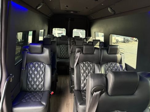 صورة السيارة