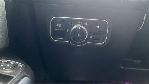 صورة السيارة