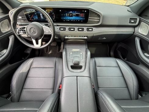 صورة السيارة