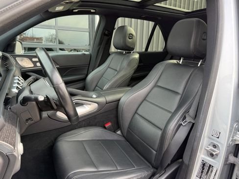 صورة السيارة