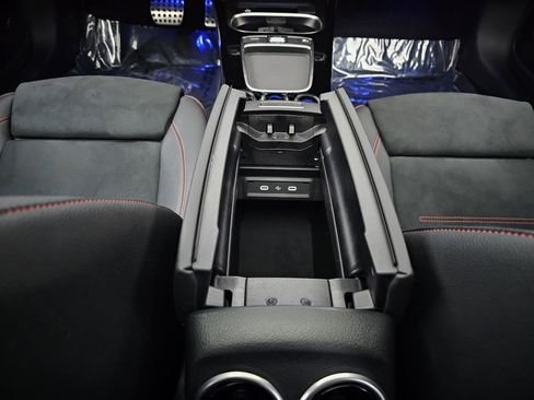 صورة السيارة