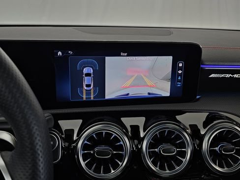 صورة السيارة