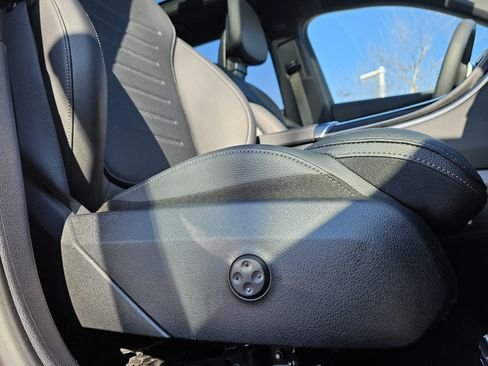 صورة السيارة