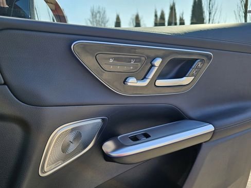 صورة السيارة