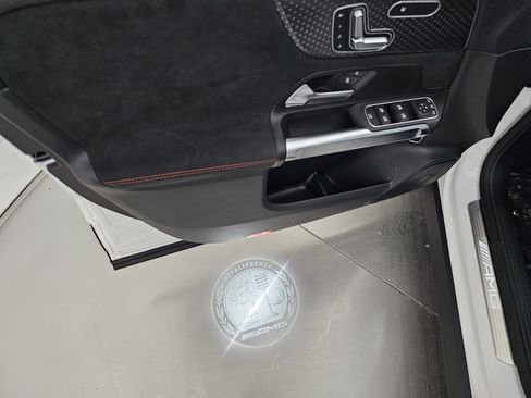 صورة السيارة