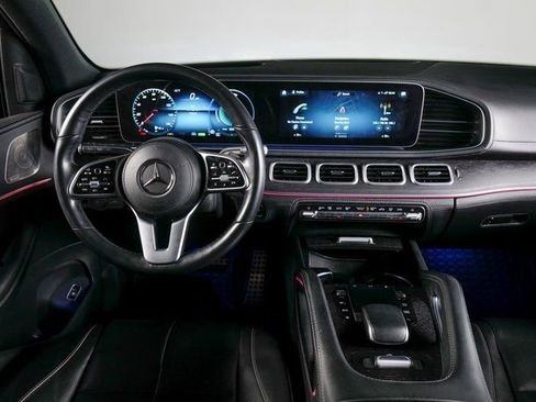 صورة السيارة