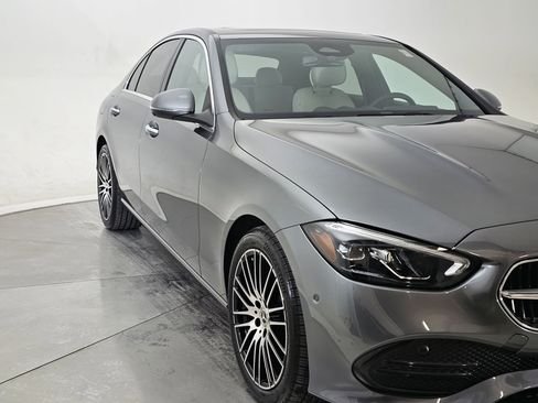 صورة السيارة