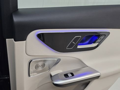 صورة السيارة