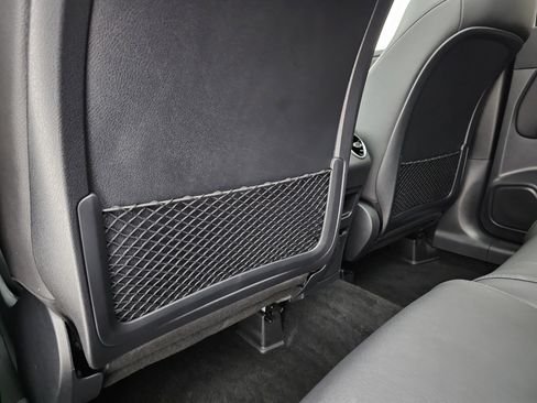 صورة السيارة