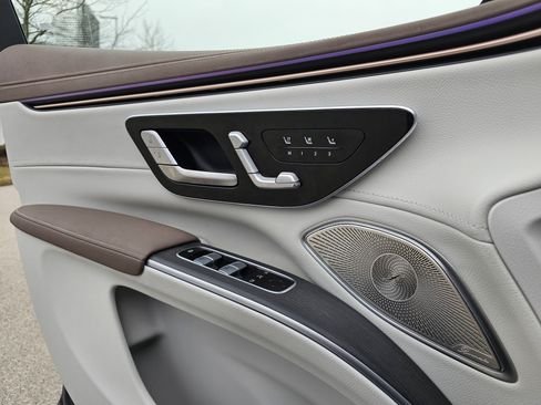 صورة السيارة