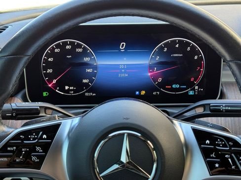 صورة السيارة