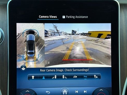 صورة السيارة