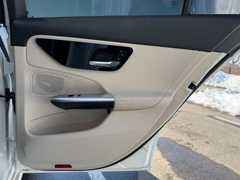 صورة السيارة