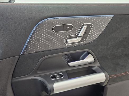 صورة السيارة