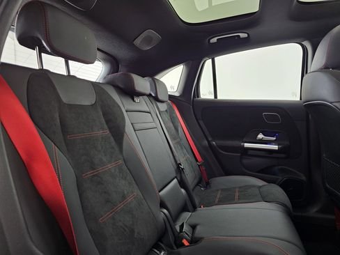 صورة السيارة