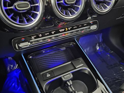 صورة السيارة