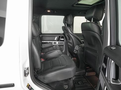 صورة السيارة