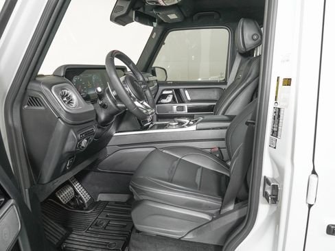 صورة السيارة