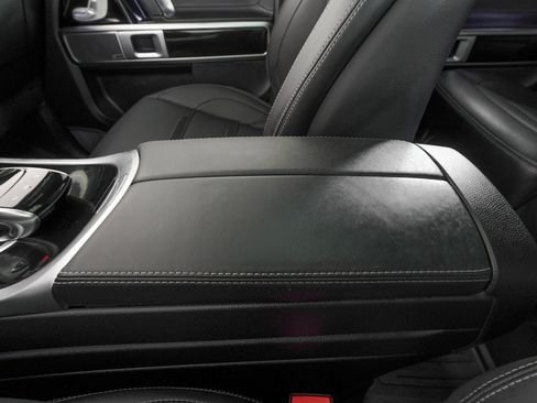 صورة السيارة