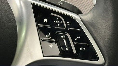 صورة السيارة