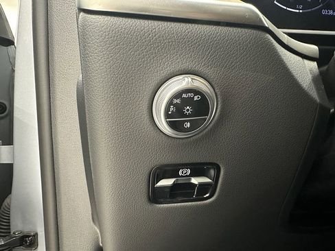 صورة السيارة