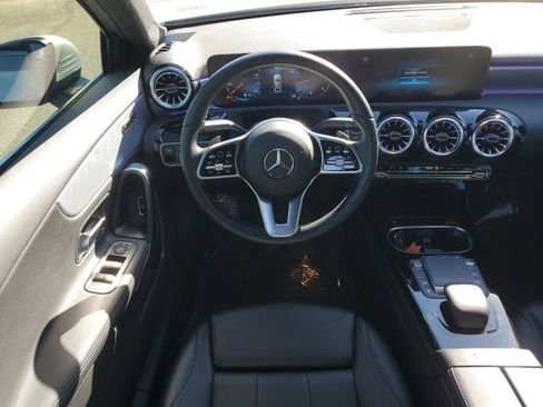 صورة السيارة