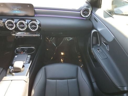 صورة السيارة