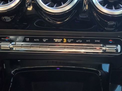 صورة السيارة