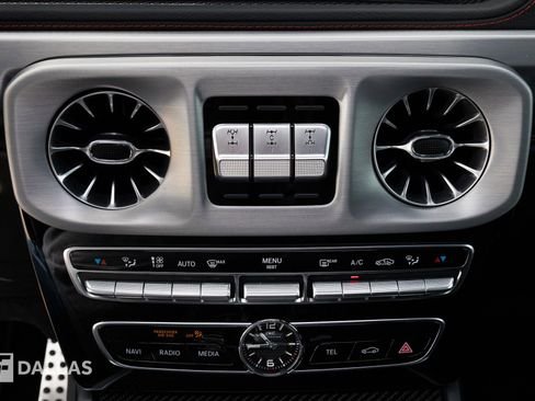 صورة السيارة